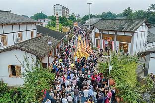 末节被打出一波22-0！沃恩：这说明球队还有很多东西要学